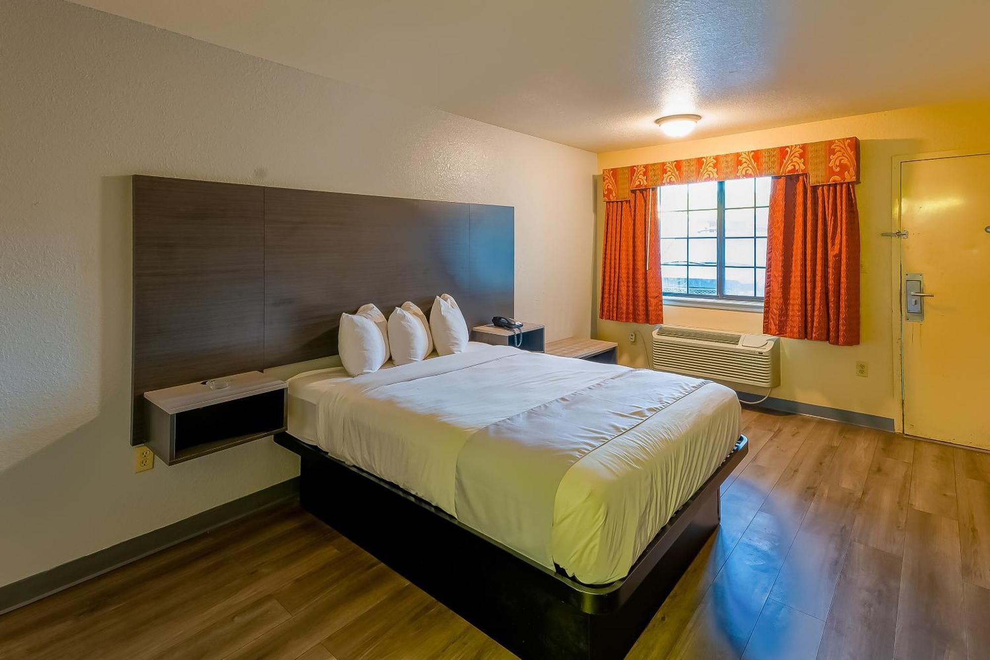 Oyo Hotel Yoakum West Exteriér fotografie