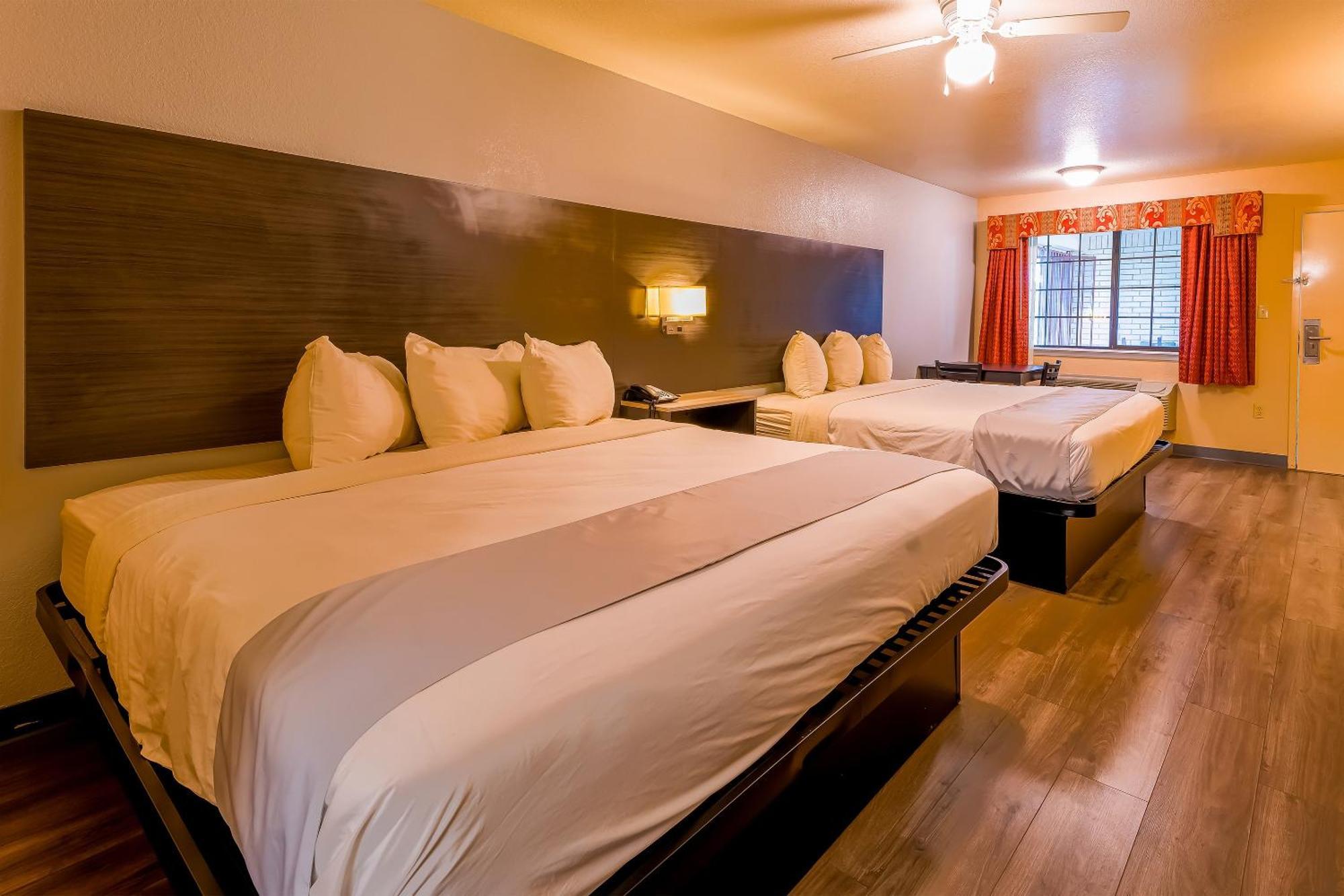 Oyo Hotel Yoakum West Exteriér fotografie