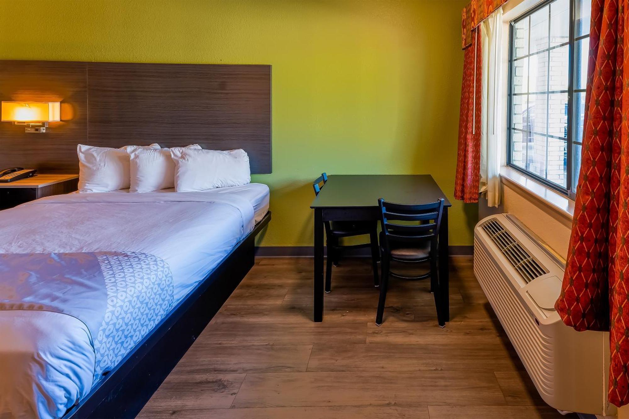 Oyo Hotel Yoakum West Exteriér fotografie